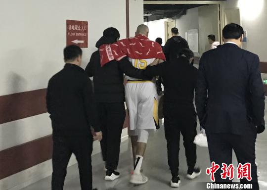 辽宁双杀北控郭艾伦赛场“叫板”老马