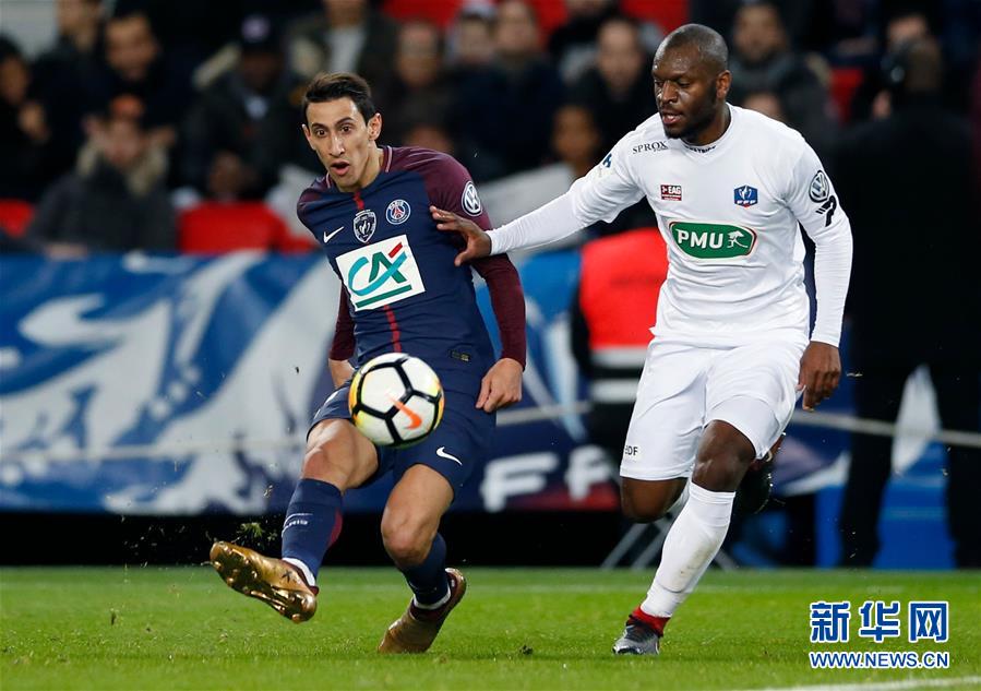 （体育）（5）足球——法国杯：巴黎圣日耳曼胜甘冈
