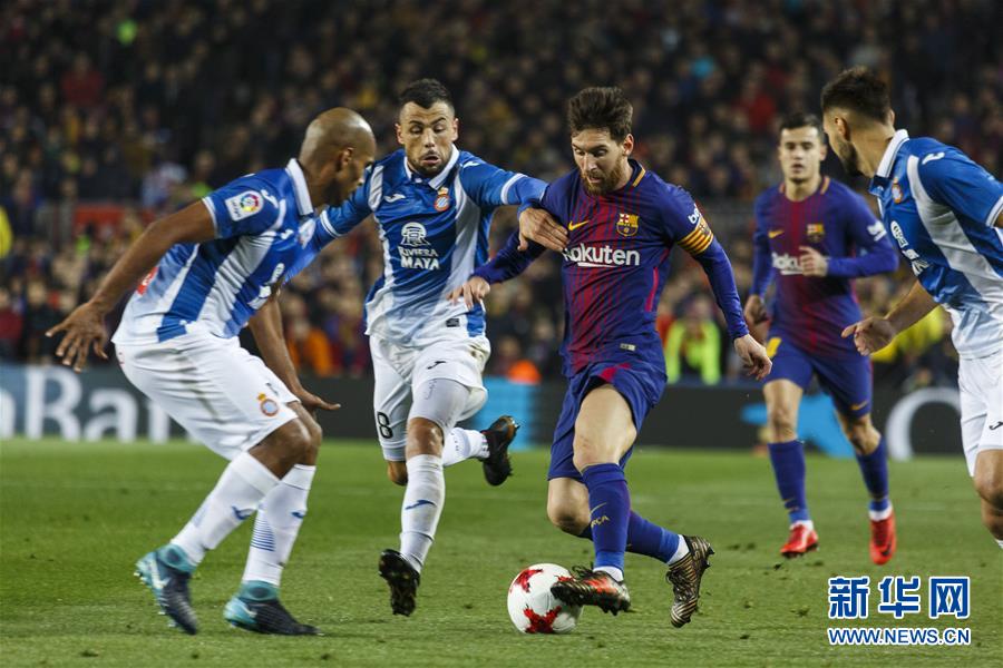 （体育）（2）足球——西班牙国王杯：巴塞罗那晋级半决赛