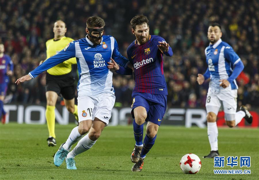（体育）（3）足球——西班牙国王杯：巴塞罗那晋级半决赛