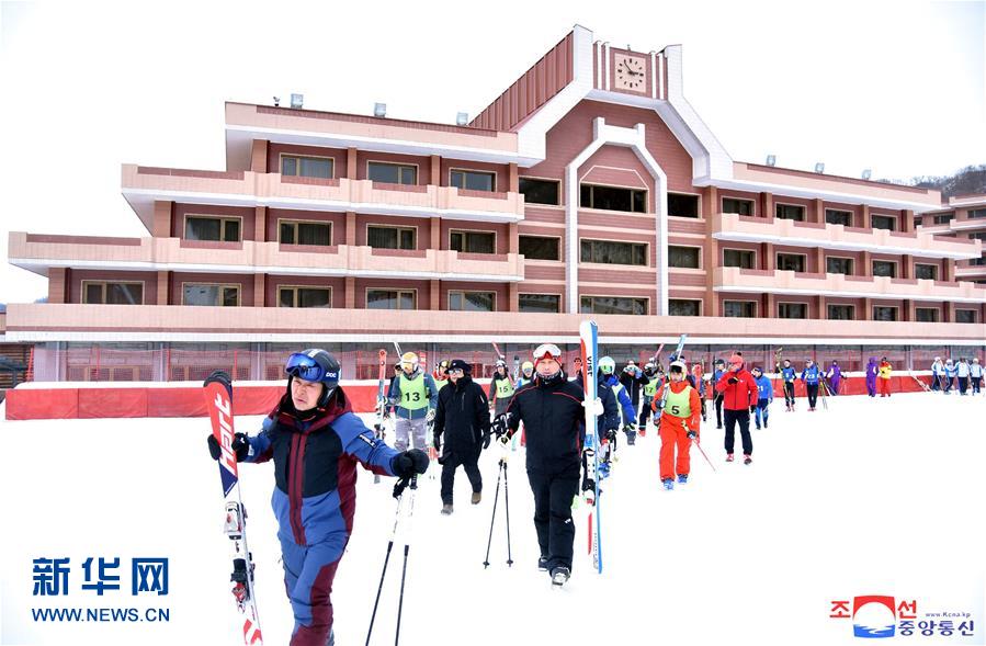 （冬奥会）（1）朝韩滑雪运动员在朝共同训练