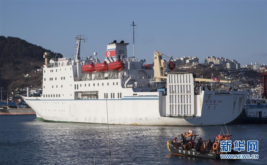 （国际）（1）朝鲜艺术团抵达韩国