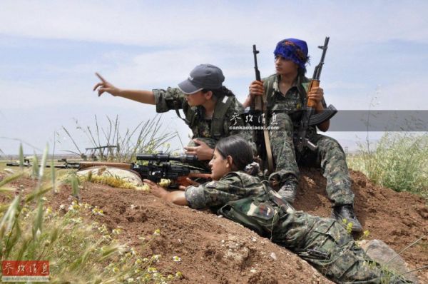 资料图：叙利亚库尔德武装女战士