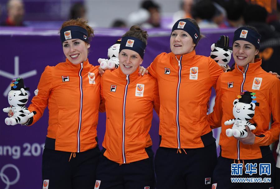 （冬奥会）（7）速度滑冰——女子团体追逐赛赛况