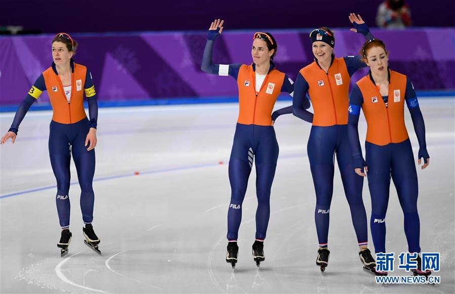 （冬奥会）（15）速度滑冰——女子团体追逐赛赛况