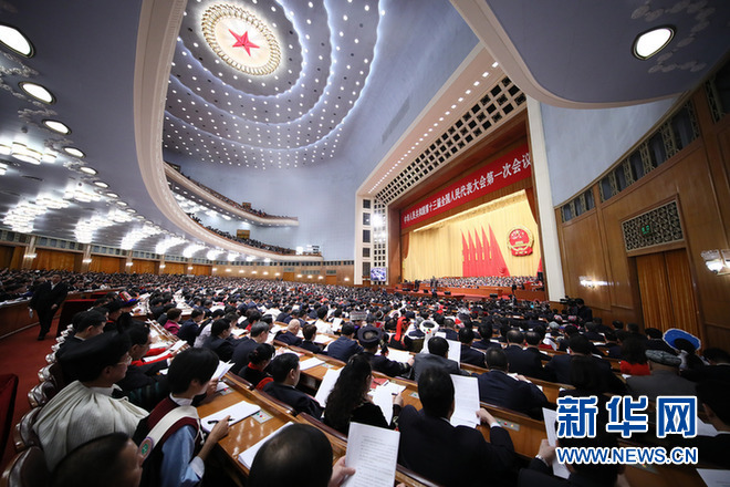 新华社照片，北京，2018年3月5日 十三届全国人大一次会议在京开幕3月5日，第十三届全国人民代表大会第一次会议在北京人民大会堂开幕。摄影 兰红光