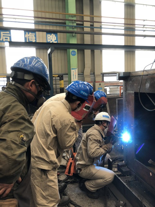 【中国梦 大国工匠篇】三代“焊”将筑基 他们让中国建筑走向世界