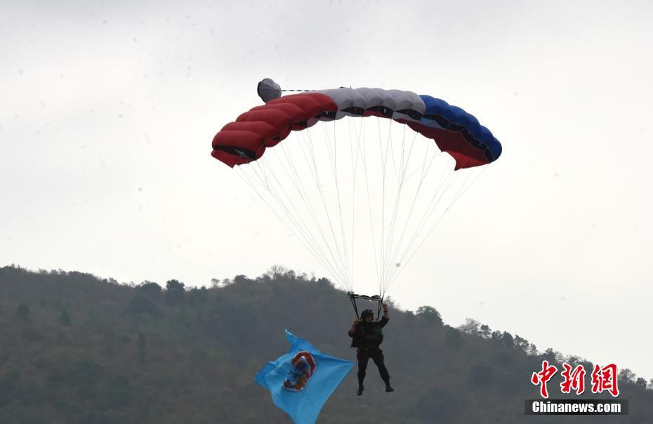 “金龙-2018”中柬反恐联合训练暨人道主义救援结训