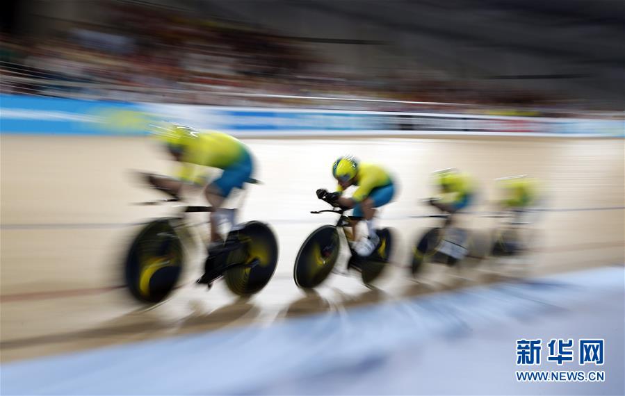 (体育)(3)自行车——英联邦运动会:澳大利亚队男子4000米团体追逐赛夺冠并打破世界纪录