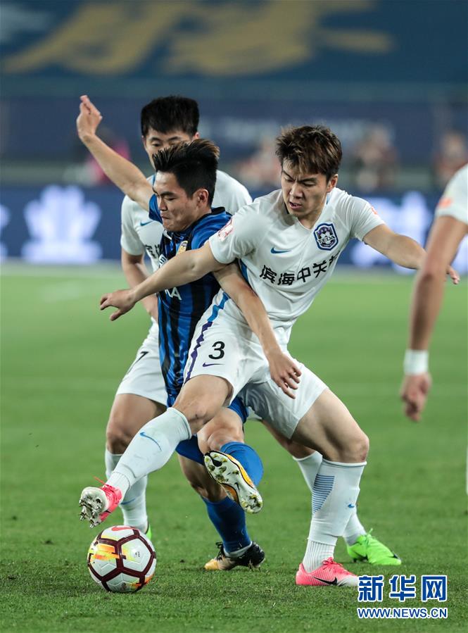 (体育)(7)足球——中超联赛:江苏苏宁对阵天津泰达