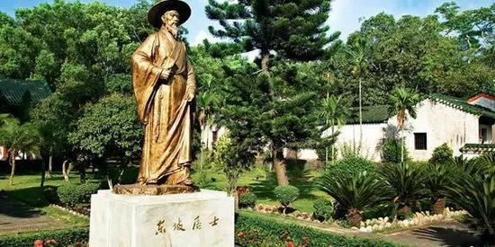 而立之年再出发——贺海南建省三十周年《三十年·颂》