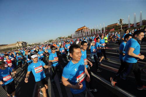 马拉松跑友需求不断“加码”40余场赛事同天开跑