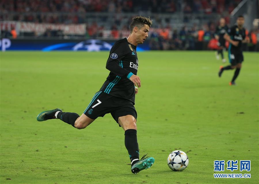 （体育）（4）足球——欧冠：拜仁不敌皇马