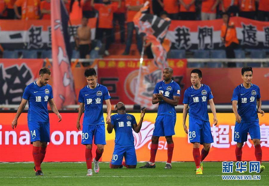 (体育)(1)足球——中超:山东鲁能胜河南建业