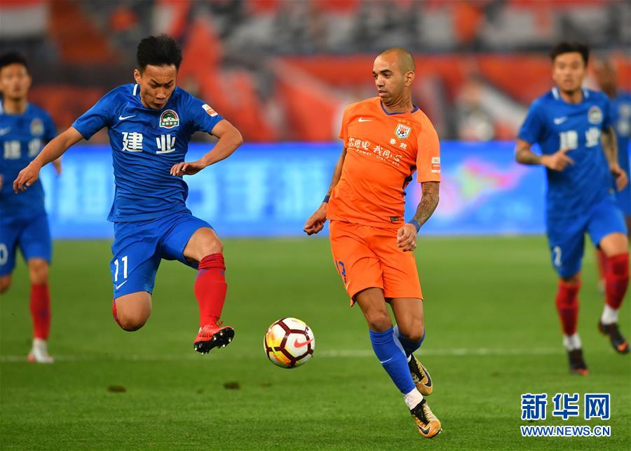 (体育)(2)足球——中超:山东鲁能胜河南建业