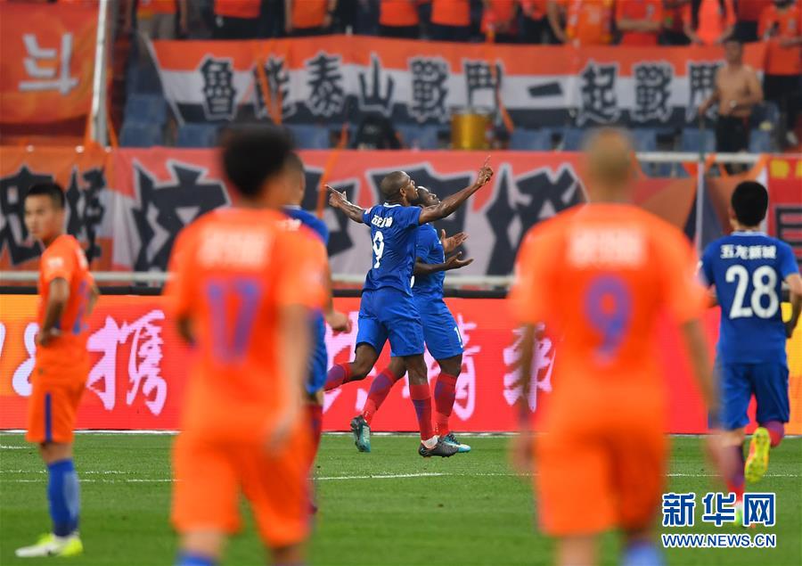 (体育)(6)足球——中超:山东鲁能胜河南建业