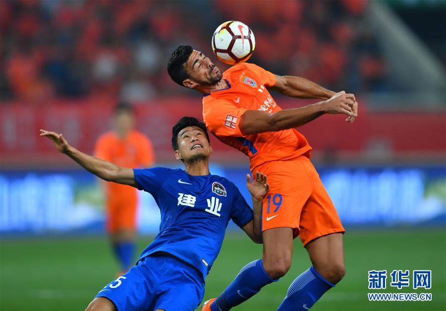 (体育)(8)足球——中超:山东鲁能胜河南建业