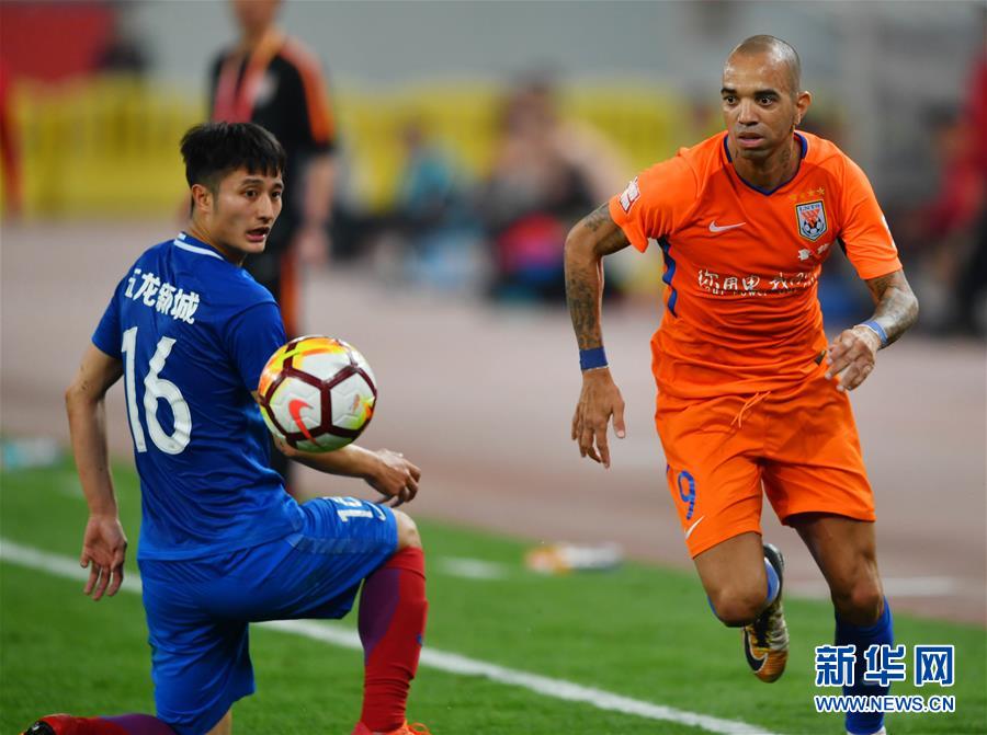 (体育)(14)足球——中超:山东鲁能胜河南建业