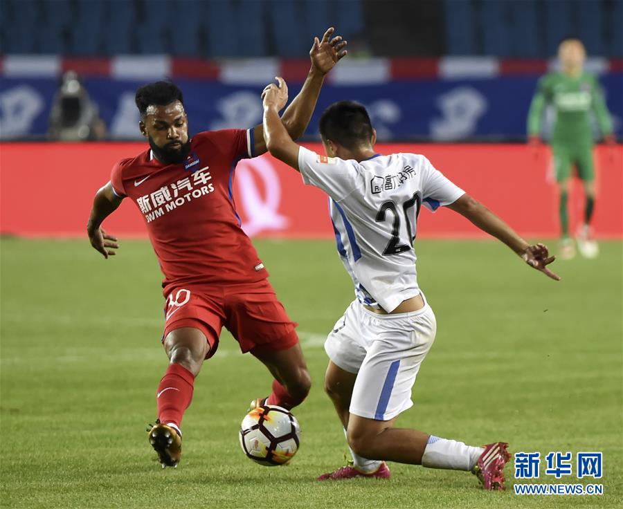 (体育)(1)足球——中超:重庆斯威不敌广州富力