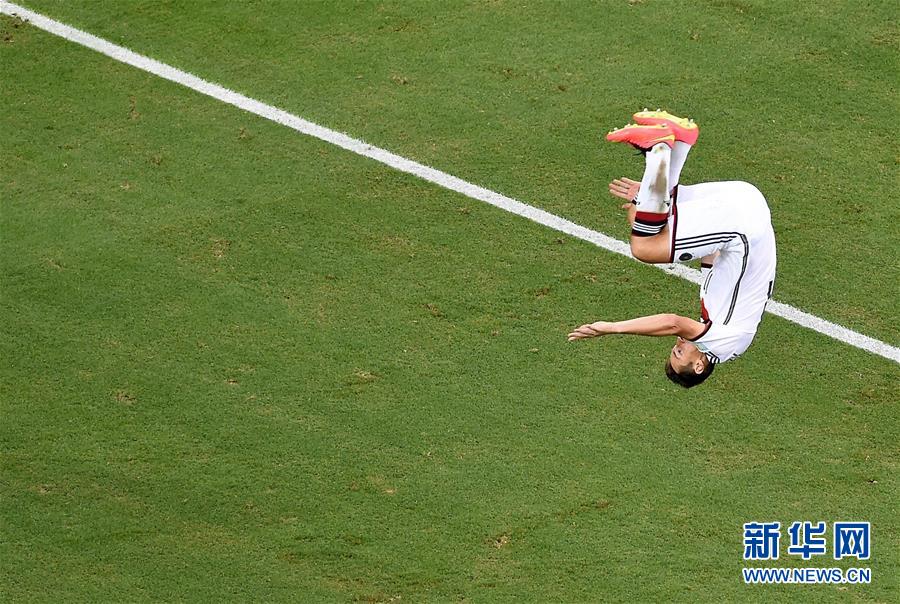 (体育·专题)(13)足球——世界杯经典瞬间回顾