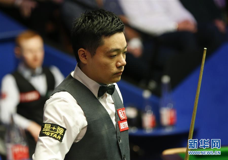 (体育)(5)斯诺克——世锦赛:丁俊晖晋级八强