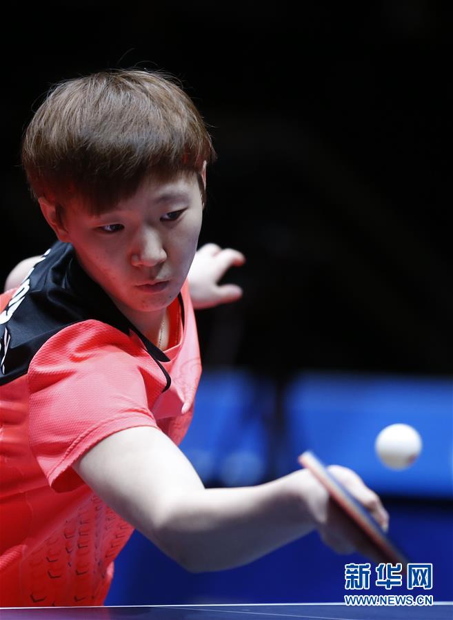 (体育)(15)乒乓球——世乒赛女子小组赛第四轮:中国胜新加坡