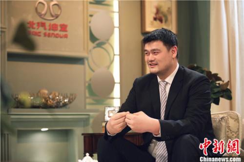 姚明参加《朗读者》