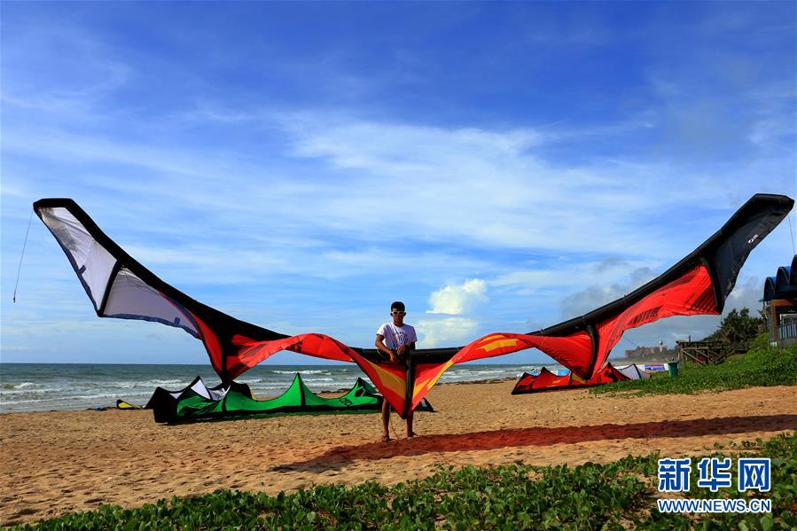 （体育）（5）2018青奥会风筝冲浪资格赛赛况