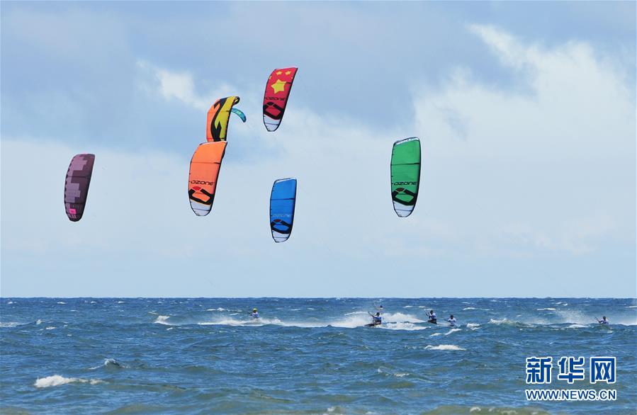 （体育）（2）2018青奥会风筝冲浪资格赛第二轮赛况
