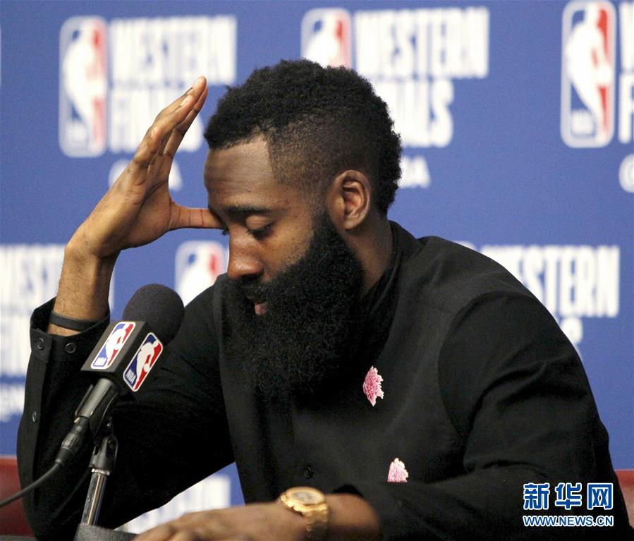 (体育)(14)篮球——NBA西部决赛第一场:勇士战胜火箭