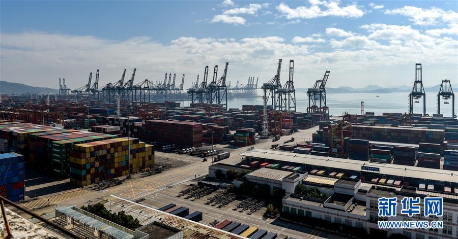 （新华全媒头条·壮阔东方潮　奋进新时代——庆祝改革开放40年·图文互动）（14）从追赶时代到引领时代——从深圳发展奇迹看中国改革开放40年 