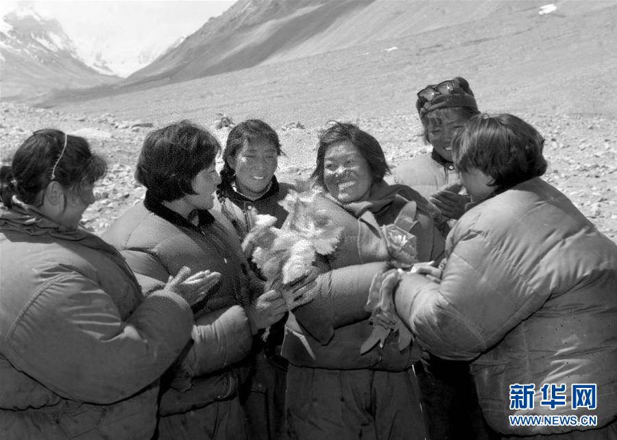 （体育·专题）（4）中国登山人与珠峰的不解之缘
