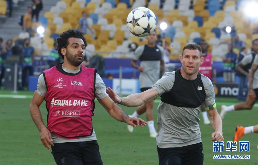 （体育）（1）足球——利物浦队备战欧冠决赛