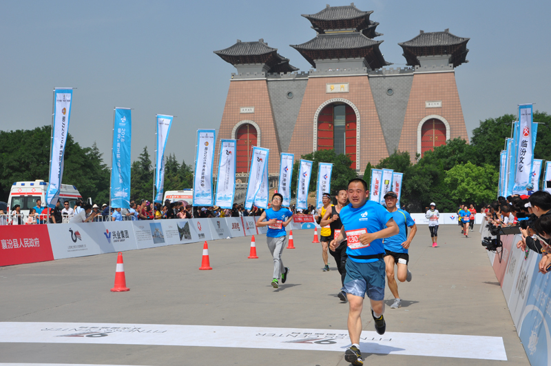 2018临汾“尧王杯”马拉松赛激情开跑【4】