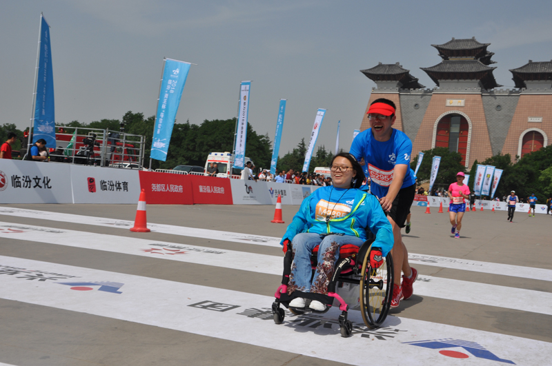 2018临汾“尧王杯”马拉松赛激情开跑【5】