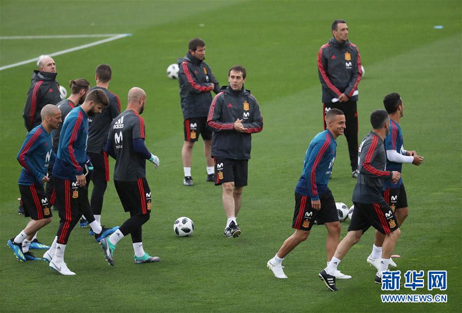 （体育）（1）足球——西班牙备战俄罗斯世界杯