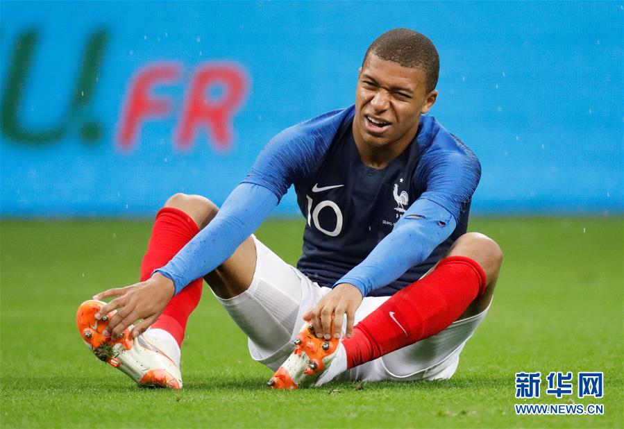 （体育）（4）足球——友谊赛：法国胜爱尔兰