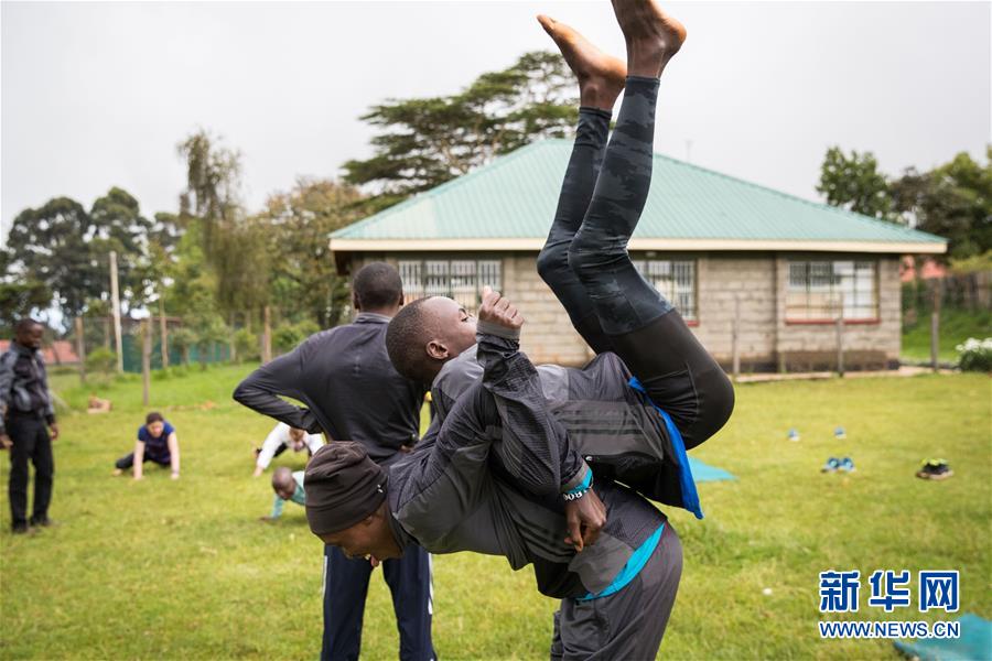 (体育)(3)走进肯尼亚世界长跑冠军之乡