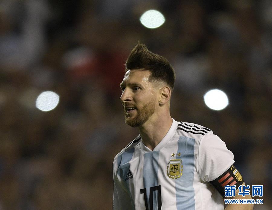 （体育）（3）足球——友谊赛：阿根廷胜海地
