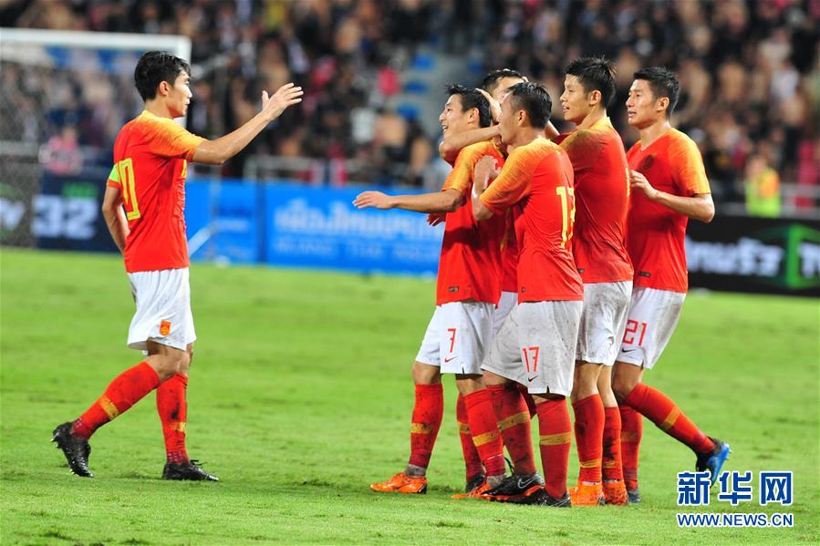 （体育）（1）足球——热身赛：中国队胜泰国队