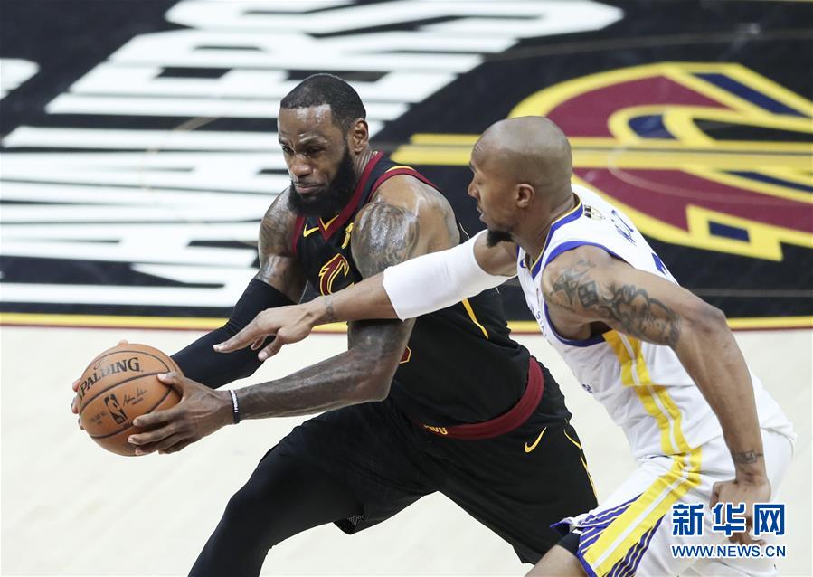 (体育)(13)篮球——NBA总决赛第三场:勇士胜骑士