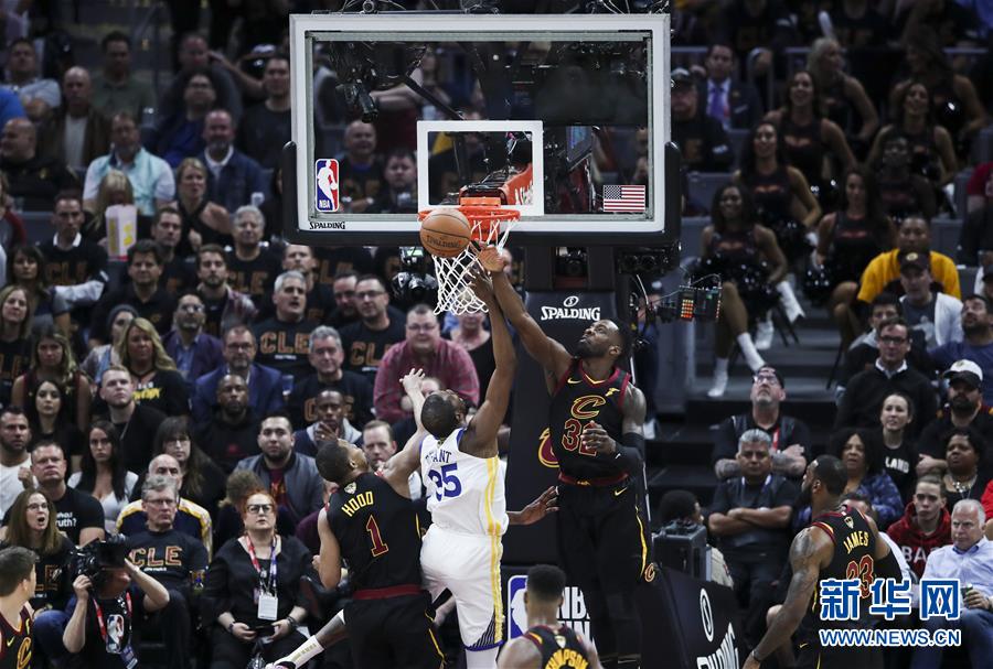 （体育）（9）篮球——NBA总决赛第三场：勇士胜骑士