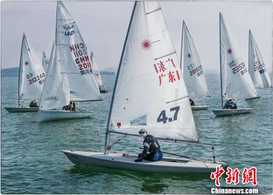 本次比赛为期一周。 杨毅 摄