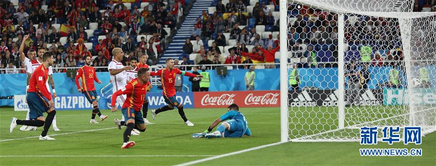 （世界杯）（1）足球——B组：西班牙队阿斯帕斯破门