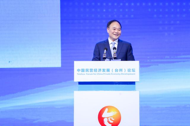 【改革先锋风采】李书福：“让中国汽车跑遍全世界”