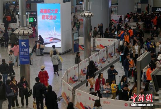 春节期间约732万人次进出香港 旅客宜提前规划行程