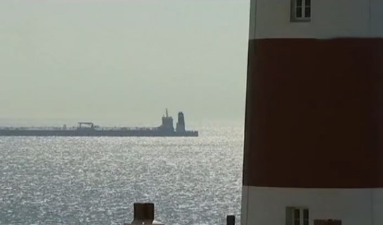 运送伊朗原油的油轮被扣押 伊朗：油轮目的地不是叙利亚