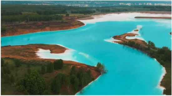 俄罗斯网红湖泊有毒？！“马尔代夫蓝”背后居然藏着这个秘密