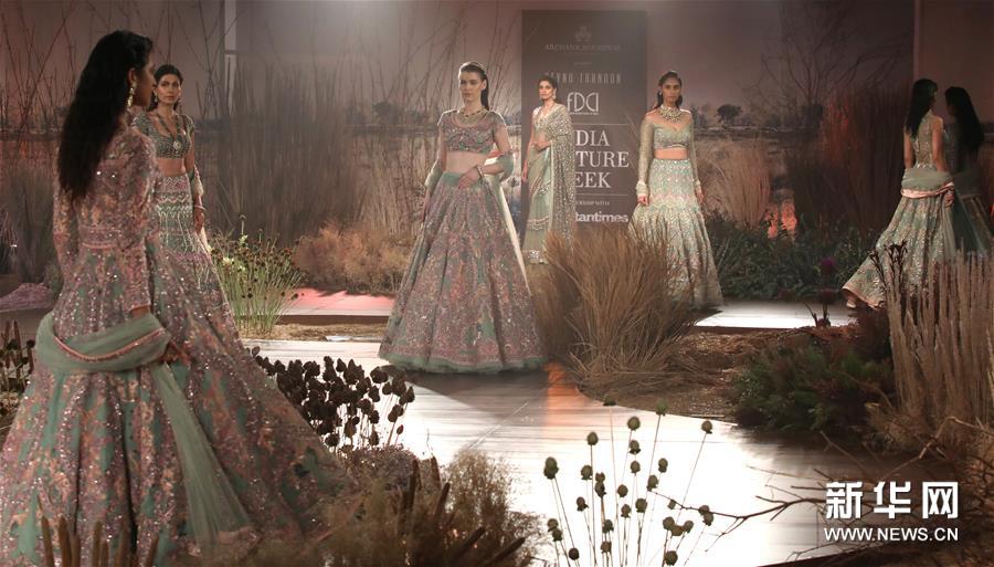 2019印度时装周——设计师莱努·坦东时装秀