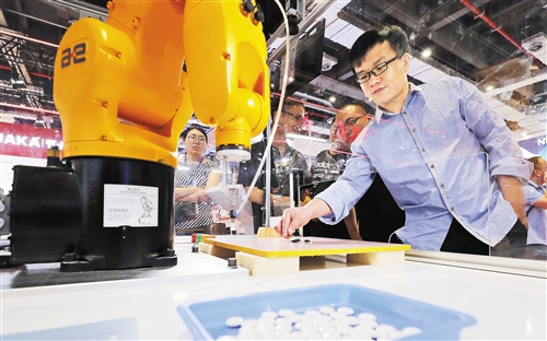 10家企业获“中国国际工业博览会大奖”—— 工博会展示数字工业未来